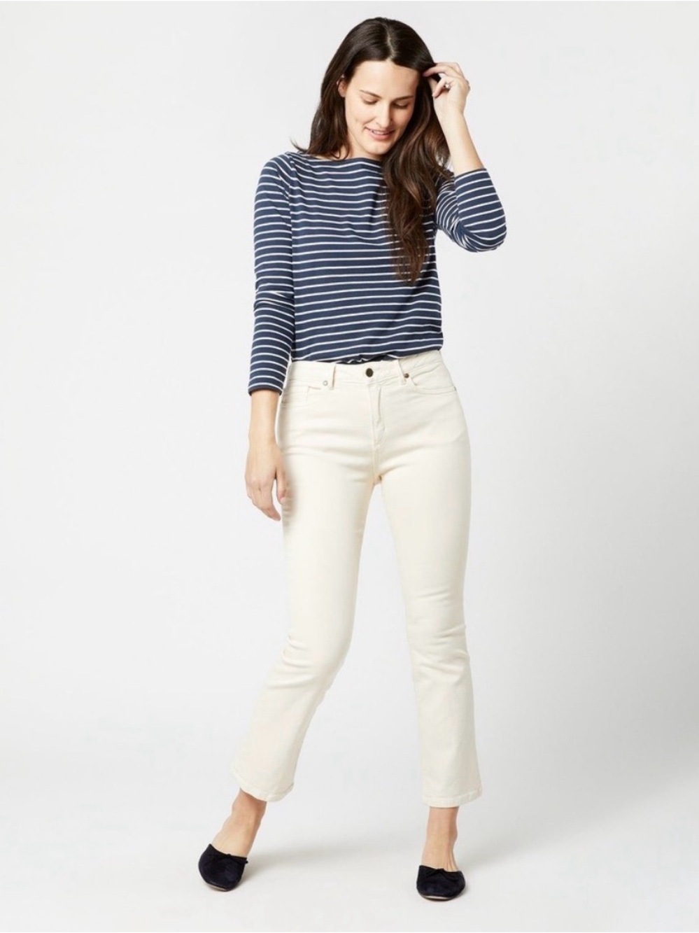 Ann Mashburn. Kick Flare Ivory Cropped Jeans. Size 30.